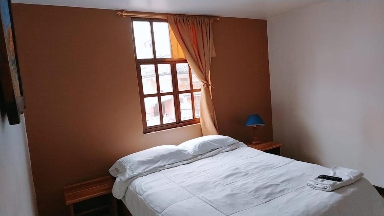 Casa Del Arupo B&B Quito Luaran gambar