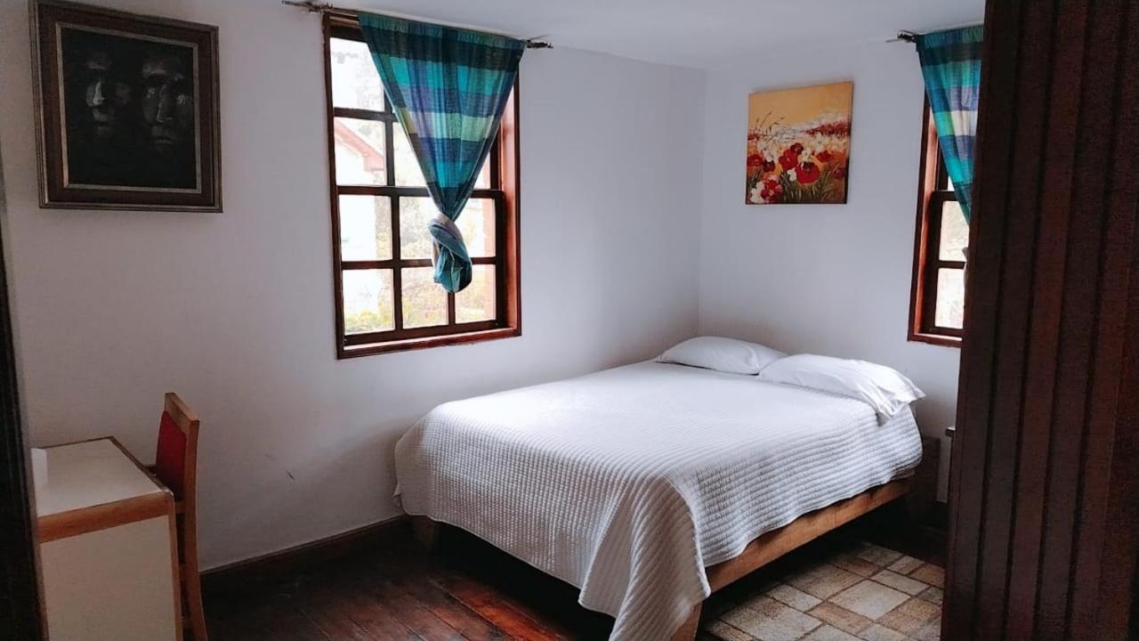 Casa Del Arupo B&B Quito Luaran gambar